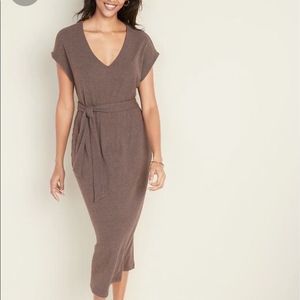 Old Navy Brushed Rib Knit Short Sleeve Self Tie V-neck Midi Dress